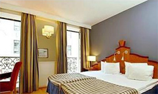 . . .  Scandic Grand Place Hotel  4*.