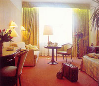  Jan Luken Hotel 4*.....